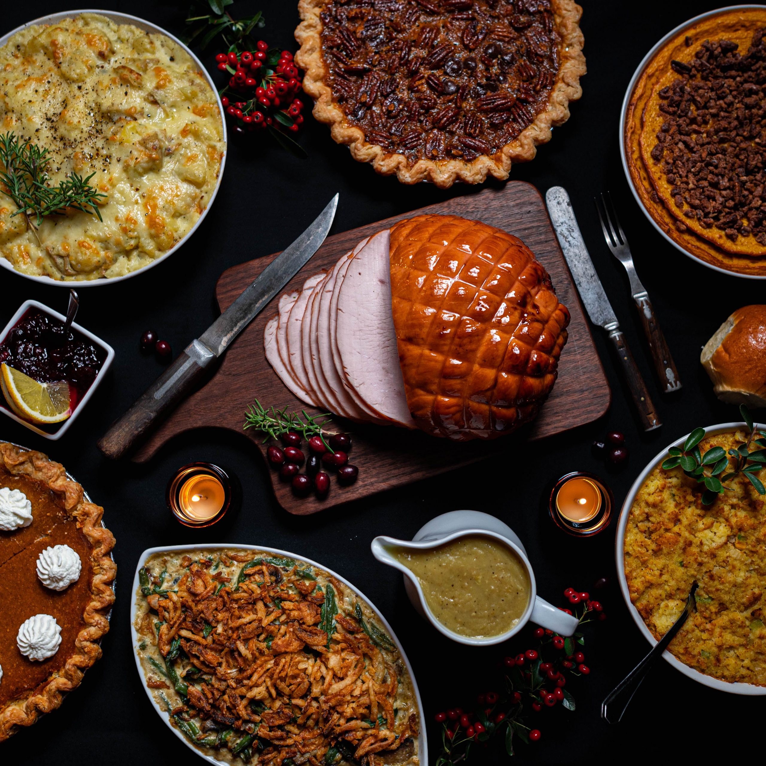 Mouth-Watering Christmas Meal Ideas That’ll Fit Your Budget - UniAcco