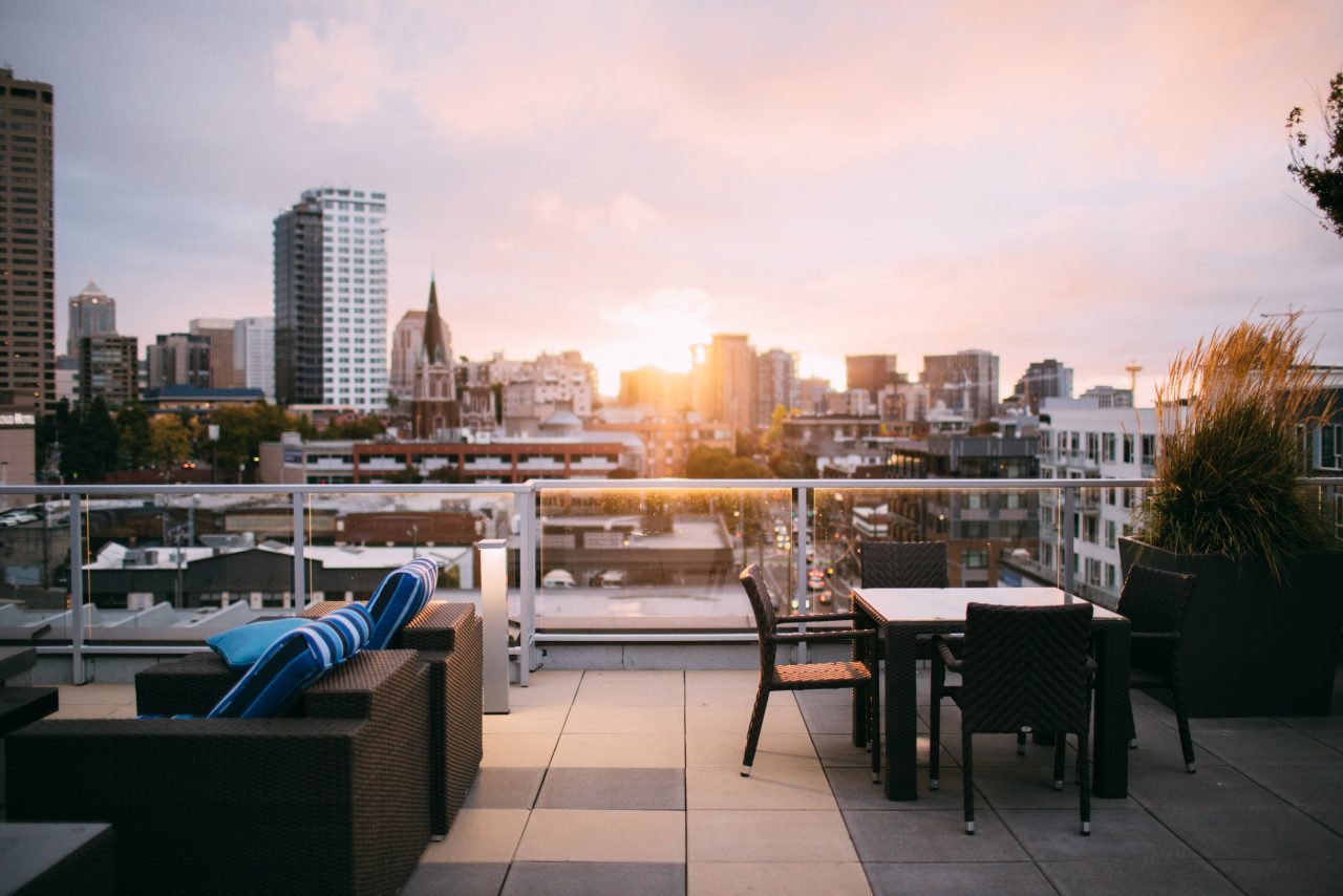 5 Best Rooftop Bars In Boston To Check Right Now! UniAcco